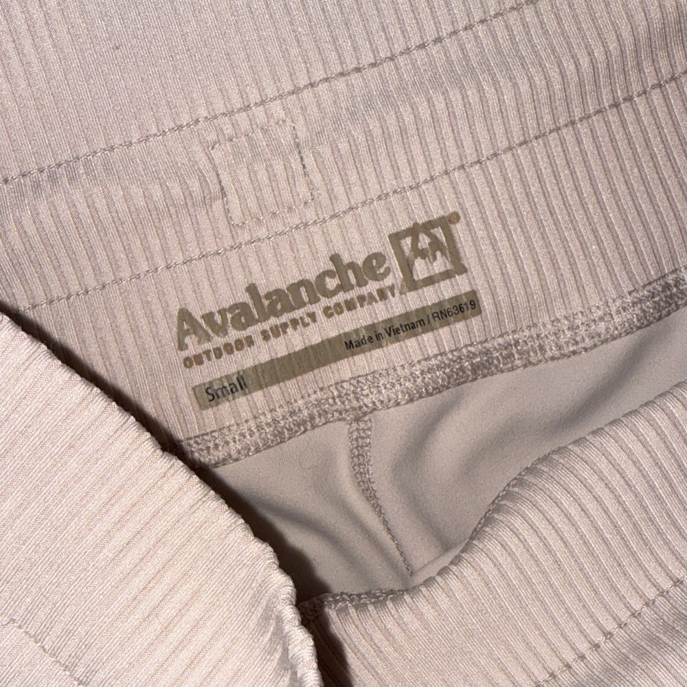 Avalanche Settle In Jogger Leggings - Picture 8 of 13